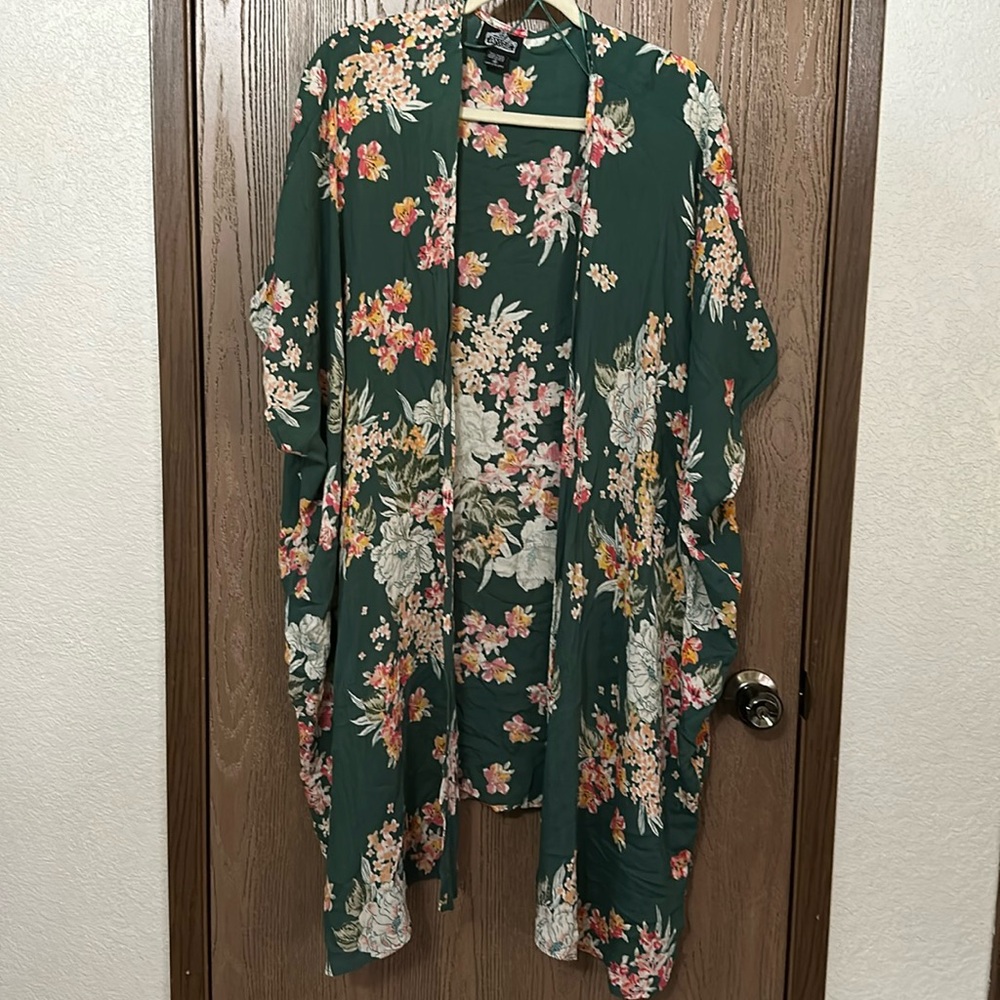 Angie Floral Kimono